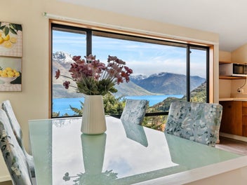 16A Dart Place, Fernhill, Queenstown