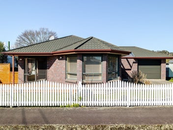 17 Tyndall Street, Pahiatua