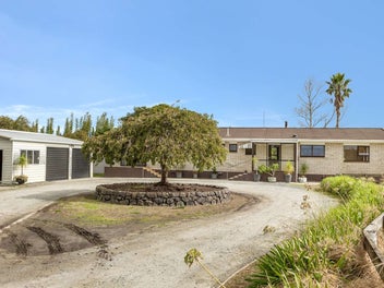 6 State Highway 1, Awanui