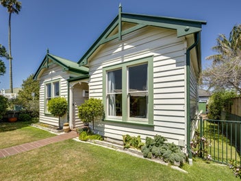 36 Napier Terrace, Hospital Hill, Napier