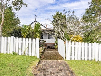 32 Moire Road, Massey, Auckland