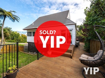 2/154 Newlands Road, Newlands, Wellington