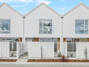 8/24 Dampier Street, Woolston, Christchurch