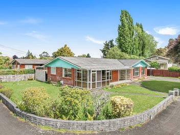2 Olympia Place, Riverlea, Hamilton