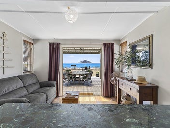 61 Motiti Road, Papamoa Beach, Papamoa