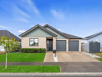 82 Landing Drive, Pyes Pa, Tauranga