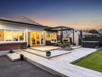69 Albert Street, Saint Clair, Dunedin