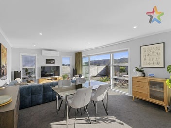 157 Waipounamu Drive, Kelson, Lower Hutt