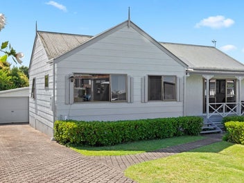 3 Iris Place, Clendon Park, Auckland