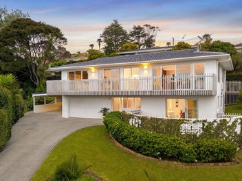 13 Lynngate Place, Hillcrest, Auckland