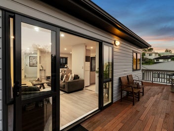 278C Glamorgan Drive, Northcross, Auckland