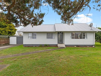 42B Elmwood Crescent, Pukete, Hamilton