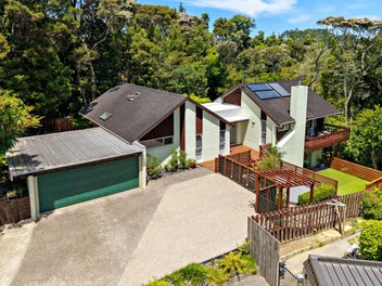 14 Langstone Place, Chatswood, Auckland