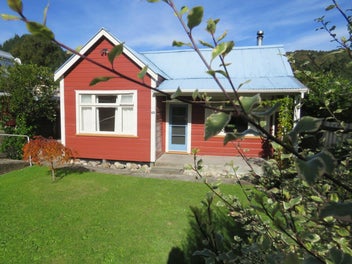 39 Shiel Street, Reefton, Reefton