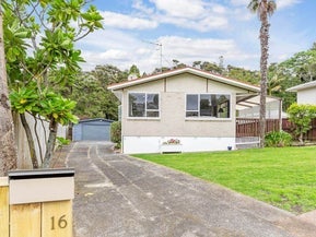 16 Staincross Street, Green Bay, Auckland