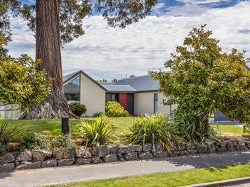 6 Rockport Place, Parklands, Christchurch