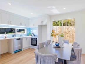 2/18 Ludlow Terrace, Totara Vale, Auckland