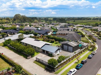 2 Tavarnya Way, Patumahoe, Pukekohe