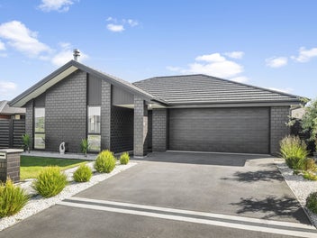 15 Whitehorn Drive, Lincoln, Lincoln