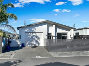 37 St Pauls Drive, Brookfield, Tauranga