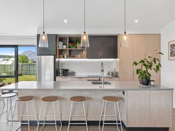 4 Rua Street, Albert Town, Wanaka