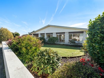 19 Bronte Place, Whalers Gate, New Plymouth