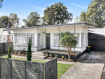 12 Walsh Street, Forest Lake, Hamilton