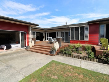 35 William Wong Place, Carterton