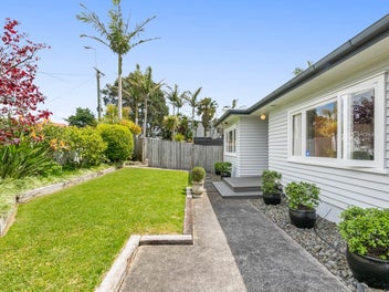 67 Sunrise Avenue, Murrays Bay, Auckland