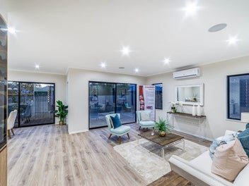 36 Te Aparangi Road, Papakura, Papakura