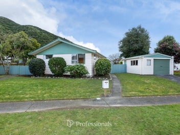 35 Larchmont Grove, Totara Park, Upper Hutt