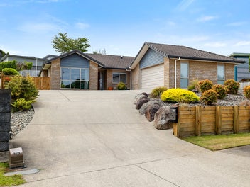 27 Redwood Crescent, Hurdon, New Plymouth