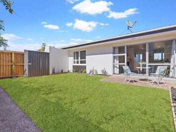 2/39 Oriana Avenue, Lynfield, Auckland
