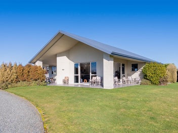 56 Hawea Place, Te Anau, Te Anau