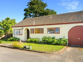 1/133 Cook Street, West End, Palmerston North