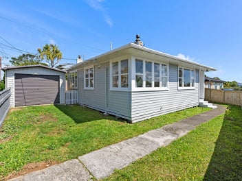 4 Balmain Street, Newlands, Wellington