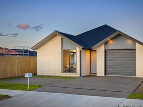 13 Nathaniel Archer Street, Woodend, Woodend