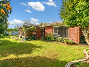 15 Lydbrook Place, Otumoetai, Tauranga