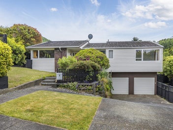 2 Capstan Lane, Whitby, Porirua