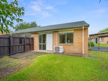 7/12 Blueridge Close, Sunnyvale, Auckland