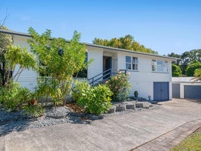 39 Totaravale Drive, Totara Vale, Auckland