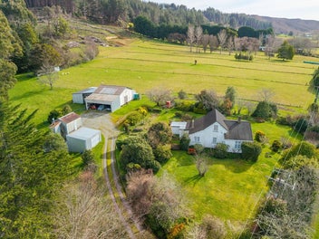 405 Pigeon Valley Road, Pigeon Valley, Wakefield