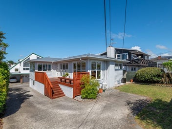 1/30 Sunrise Avenue, Mairangi Bay, Auckland