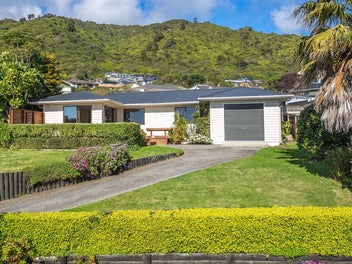 87 Huia Street, Waikanae