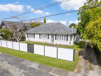 11 Golders Road, Elderslea, Upper Hutt