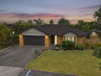 33 Croftview Road, Wattle Downs, Auckland