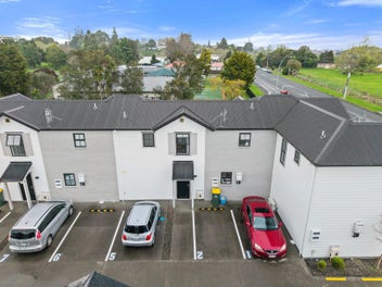 2/135 Silverdale Road, Silverdale, Hamilton