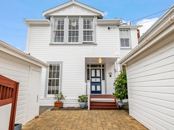 19 Selwyn Terrace, Thorndon, Wellington
