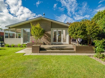 72 Woodbury Street, Russley, Christchurch