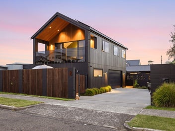 8 Motiti Road, Papamoa Beach, Papamoa